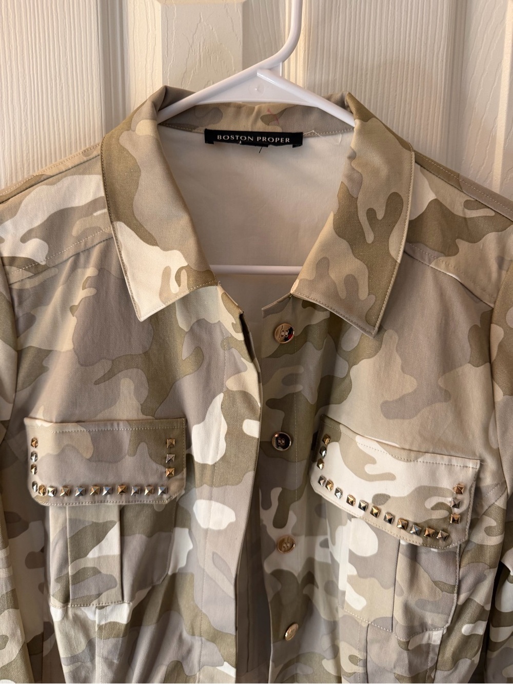 Boston Proper Women's Beige & Olive Camo Utility Jacket - Picture 3 of 12